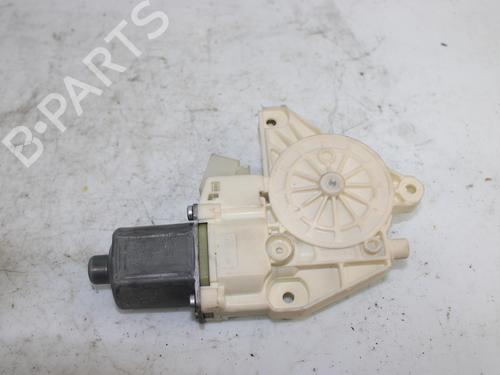 Rudehejsemotor forskærm venstre MERCEDES-BENZ C-CLASS (W202) [1993-2000]  17484641