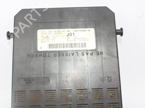 Fuse box CITROËN C5 I (DC_) 2.0 HDi (DCRHZB, DCRHZE) | BP11703583E1 