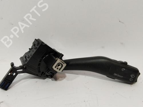 Used Steering column stalk VW GOLF V (1K1) [2003-2010]  28537588