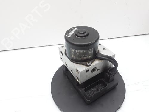 Used ABS pump SEAT LEON (1M1) 1.9 TDI (110 hp) 8583112
