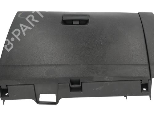 Used Glove box SEAT ARONA (KJ7, KJP) 1.0 TSI (95 hp) 31087246
