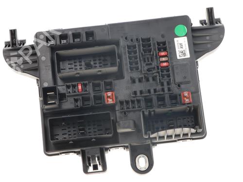 Used Fuse box OPEL INSIGNIA A (G09) [2008-2017]  32495230