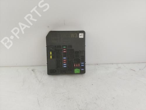 Used Fuse box NISSAN LEAF (ZE0) Electric (109 hp) 21806905