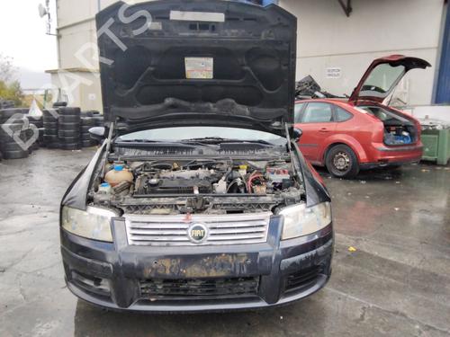 Feu arrière droit FIAT STILO (192_) 1.9 JTD (192_XE1A) | BP29982658C35