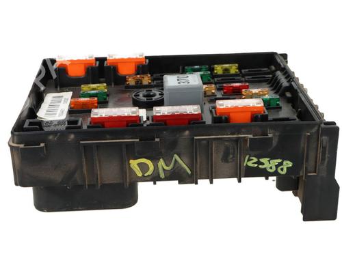 Fuse box VW PASSAT B7 Variant (365) | BP39513804E1 - Image 2