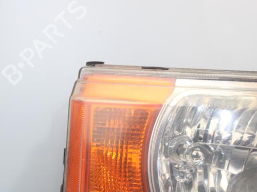 Right headlight LAND ROVER DISCOVERY III (L319) 2.7 TD 4x4 | BP18080318C29 