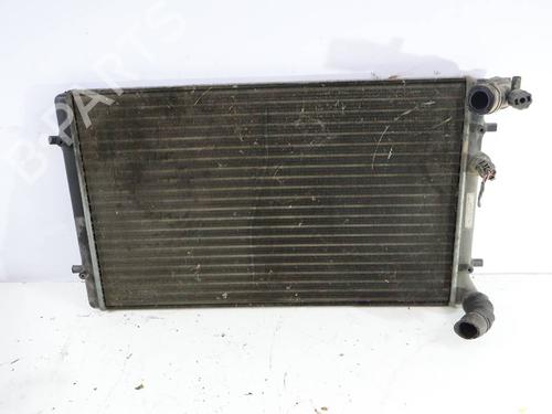 Used Water radiator Water radiator 39184949 39184949