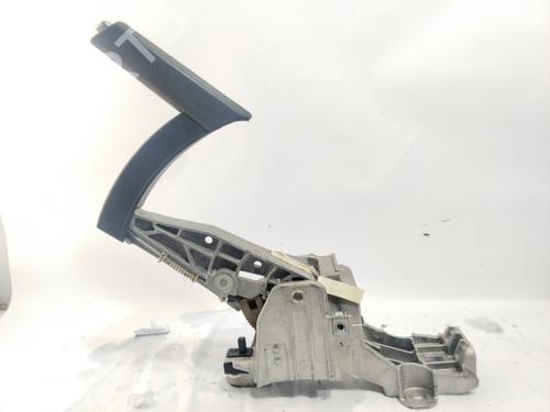 Used Hand brake PEUGEOT 308 II (LB_, LP_, LW_, LH_, L3_) 1.2 THP 130 (131 hp) 29982594