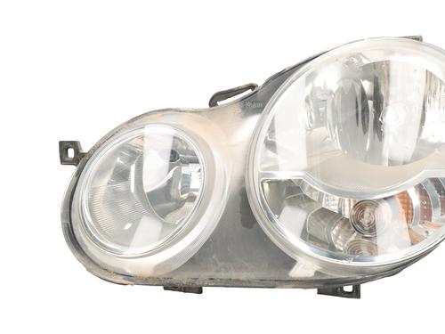 Used Left headlight VW POLO IV (9N_, 9A_) 1.4 16V (75 hp) 31250325