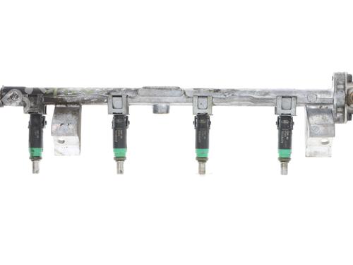 Used Injection rail Injection rail FORD FOCUS I (DAW, DBW) 1.6 16V (100 hp) 33852294 33852294