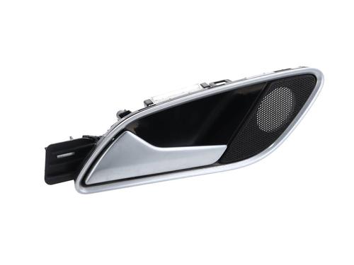 Used Rear left interior door handle Rear left interior door handle AUDI Q3 (8UB, 8UG) 2.0 TDI (120 hp) 40295025 40295025