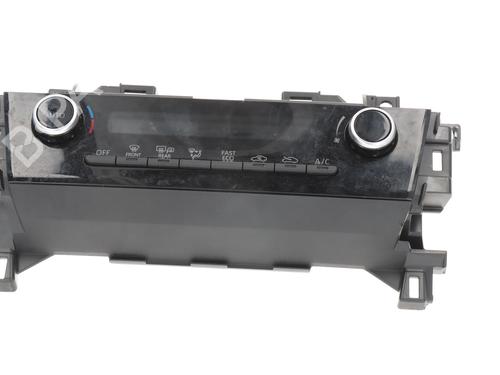 Used Climate control TOYOTA YARIS CROSS (MXP_) [2020-2025]  30714161