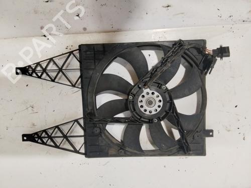 Used Radiator fan Radiator fan SEAT IBIZA III (6L1) [2002-2009] 30604706 30604706