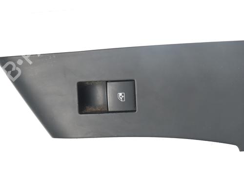 Used Right front window switch Right front window switch OPEL ASTRA J Sports Tourer (P10) [2010-2015] 33793377 33793377