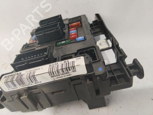 Fuse box CITROËN C3 I (FC_, FN_) 1.4 HDi | BP21049215E1 