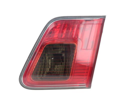 Used Right tailgate light TOYOTA AVENSIS Saloon (_T27_) [2008-2018]  33046653