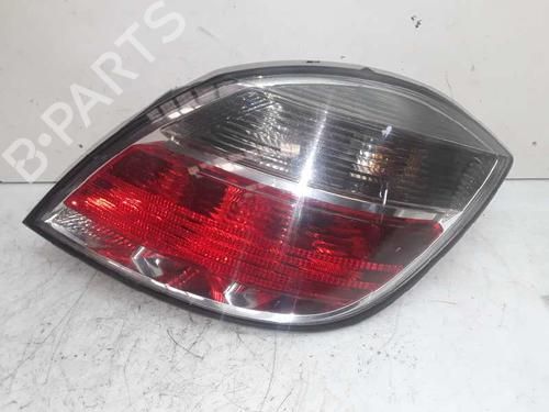 Used Right taillight OPEL ASTRA H (A04) [2004-2014]  8573186