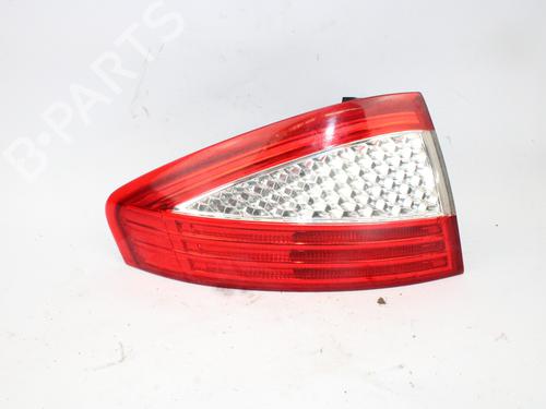Left taillight FORD MONDEO IV (BA7) 2.0 7S7113405A |