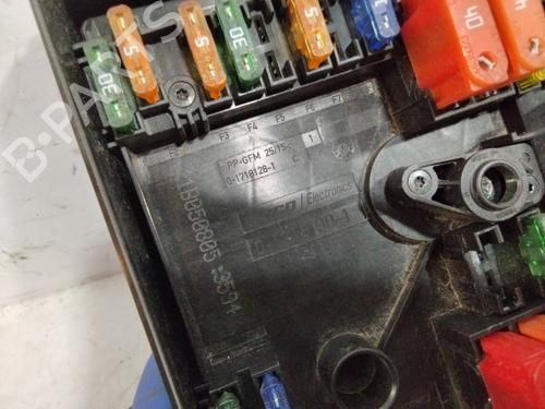 Fuse box VW TOURAN (1T1, 1T2)  | BP25651767E1 
