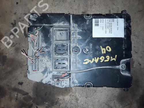 Zekeringkast RENAULT MEGANE II (BM0/1_, CM0/1_) [2001-2012]  8560633