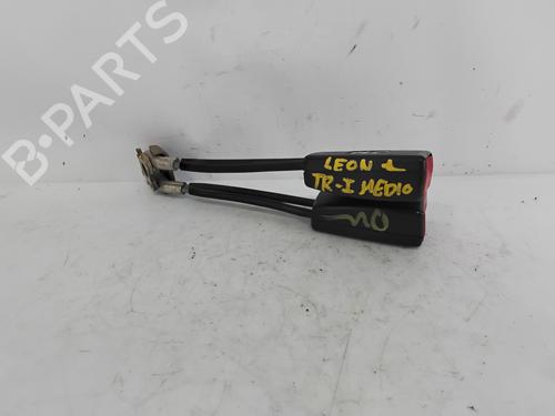 Used Seat buckle SEAT LEON (1M1) [1999-2006]  29476131