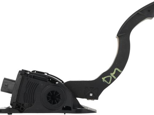 Used Pedal VOLVO V40 Hatchback (525) D3 (150 hp) 29905793