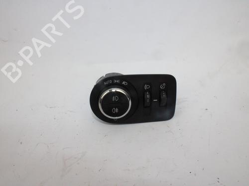Used Headlight switch OPEL CROSSLAND X / CROSSLAND (P17, P2QO) 1.5 Turbo D (75) (120 hp) 15277296