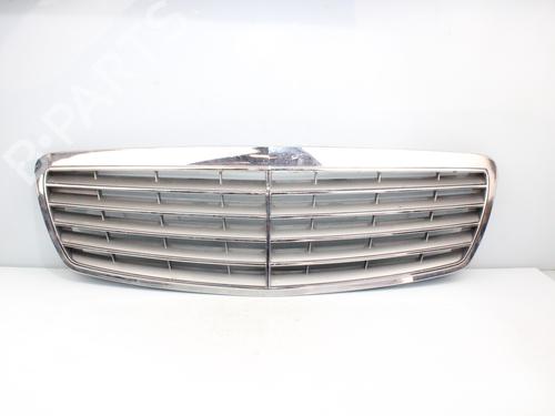 Used Grille MERCEDES-BENZ E-CLASS (W211) [2002-2009]  16007658