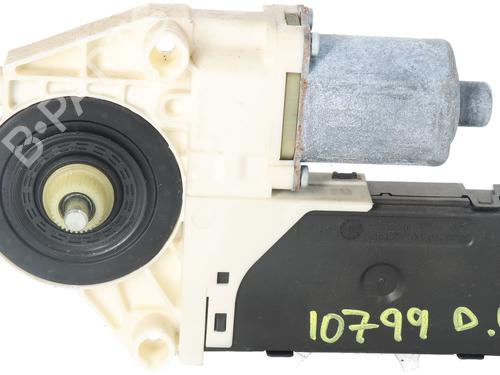 Used Right front window motor Right front window motor RENAULT LAGUNA III (BT0/1) 2.0 dCi (BT01, BT08, BT09, BT0E, BT0K, BT12, BT1C, BT1D,... (150 hp) 34216239 34216239