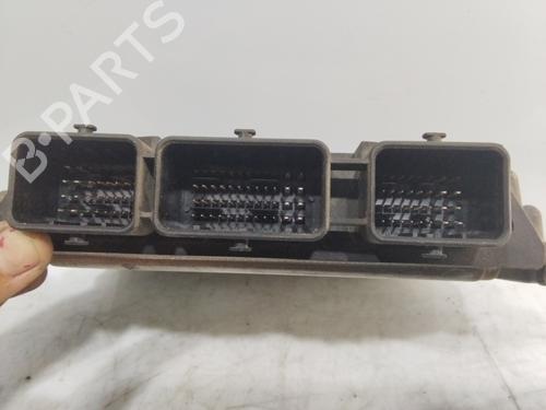 engine-control-unit-ecu-renault-megane-ii-saloon-lm01_-19-dci-lm0g-lm1g-lm2c-8200184294-2003-19798528 main image