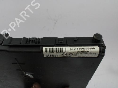 Fuse box RENAULT MEGANE II (BM0/1_, CM0/1_)  | BP13661003E1 