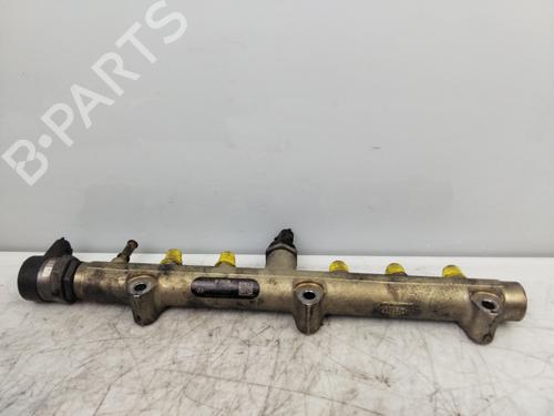 Used Injection rail Injection rail HYUNDAI H-1 / STAREX Bus (A1) 2.5 CRDi (140 hp) 34352770 34352770