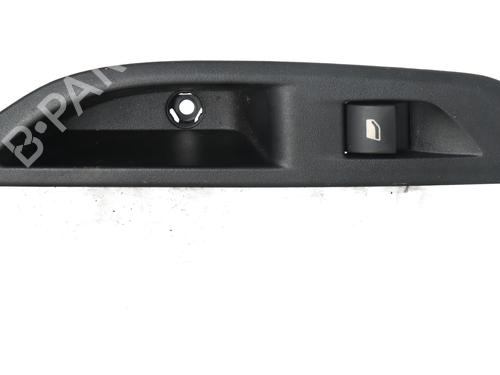 Used Right rear window switch PEUGEOT 208 II (UB_, UP_, UW_, UJ_) [2019-2026]  31971000