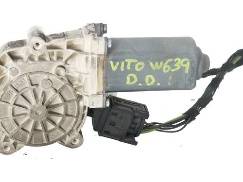 Used Right front window motor Right front window motor MERCEDES-BENZ VITO / MIXTO Van (W639) 109 CDI (639.601, 639.603, 639.605) (95 hp) 33119346 33119346