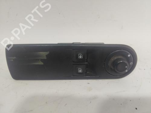 Used Left front window switch RENAULT CLIO IV (BH_) 1.5 dCi 90 (90 hp) 24115290