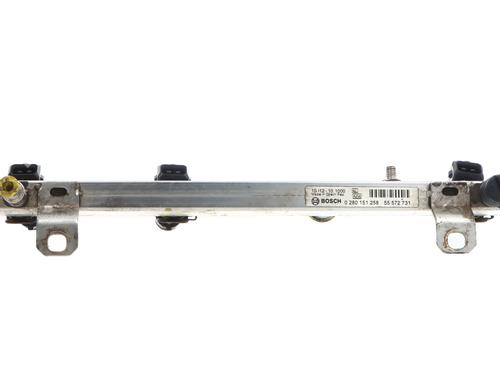 Used Injection rail OPEL CORSA D (S07) [2006-2015]  32782853