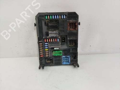 Used Fuse box PEUGEOT 308 SW II (LC_, LJ_, LR_, LX_, L4_) [2014-2021]  21604690