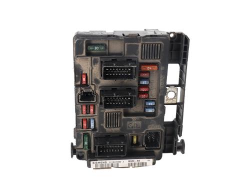 Used Fuse box Fuse box 38085694 38085694