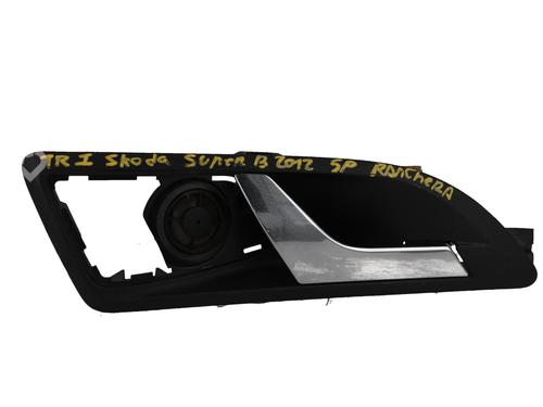 Used Rear left interior door handle SKODA SUPERB II (3T4) [2008-2015]  30309815