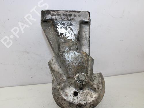 Used Engine mount MERCEDES-BENZ E-CLASS (W211) E 270 CDI (211.016) (177 hp) 13684115