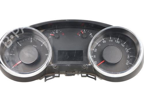 Used Instrument cluster Instrument cluster PEUGEOT 5008 (0U_, 0E_) [2009-2017] 32261669 32261669