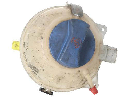 Ekspansjonstank VW POLO IV (9N_, 9A_) 1.4 TDI (75 hp) 32420596