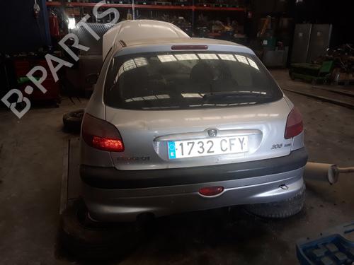 Fuse box PEUGEOT 206 Hatchback (2A/C) 1.4 HDi eco 70 | BP18246713E1 