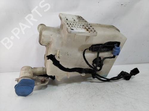 Used Windscreen washer tank VW GOLF VI (5K1) [2008-2014]  30810275