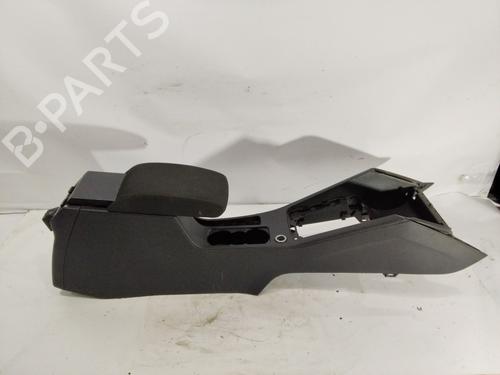 Used Armrest / Center console SKODA OCTAVIA III Combi (5E5, 5E6) 1.8 TSI (180 hp) 32724447