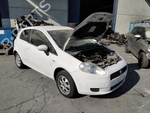 Brugte FIAT PUNTO EVO (199_)  1.3 D Multijet (199AXC1A, 199BXC1A, 199AXT1A, 199BXT1A)  4936328