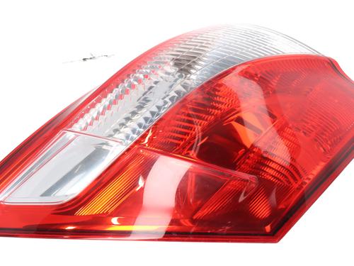 left-taillight-nissan-qashqai-i-j10-nj10-2006-2007-2008-2009-2010-2011-2012-2013-2014-2015-32228166 main image