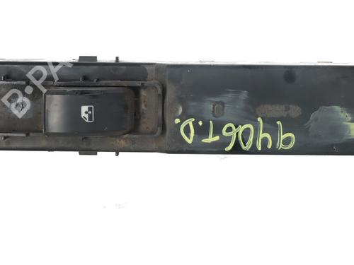 Used Right rear window switch Right rear window switch SAAB 9-3 (YS3F, E79, D79, D75) 1.9 TiD (150 hp) 33673553 33673553