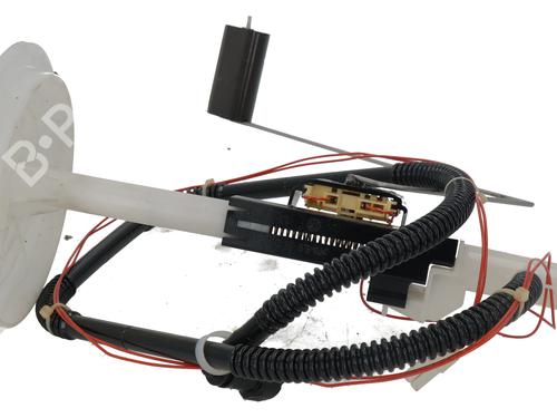 Used Fuel pump NISSAN X-TRAIL III (T32_, T32R, T32RR) 2.0 dCi (T32) (177 hp) 31903898