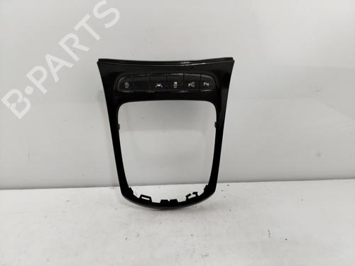 Used Switch OPEL ASTRA K (B16) [2015-2022]  22609468